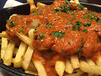 Butter-chicken-Poutine